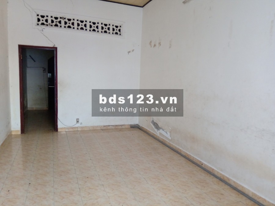 Cho thuê nhà nguyên căn đường Đồng Xoài gần chợ Hoàng Hoa Thám
