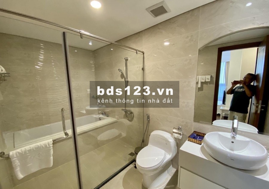 Bán nhanh căn hộ 3PN- 109m2 VCP Nguyễn Hữu Cảnh, Bình Thạnh- view cực đẹp chỉ 6,5 tỷ