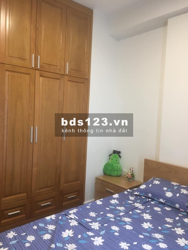 Cho thuê căn hộ 2PN 70m2 view không nắng, Novaland Golden Mansion Phú Nhuận, 14 triệu/th 0908860378
