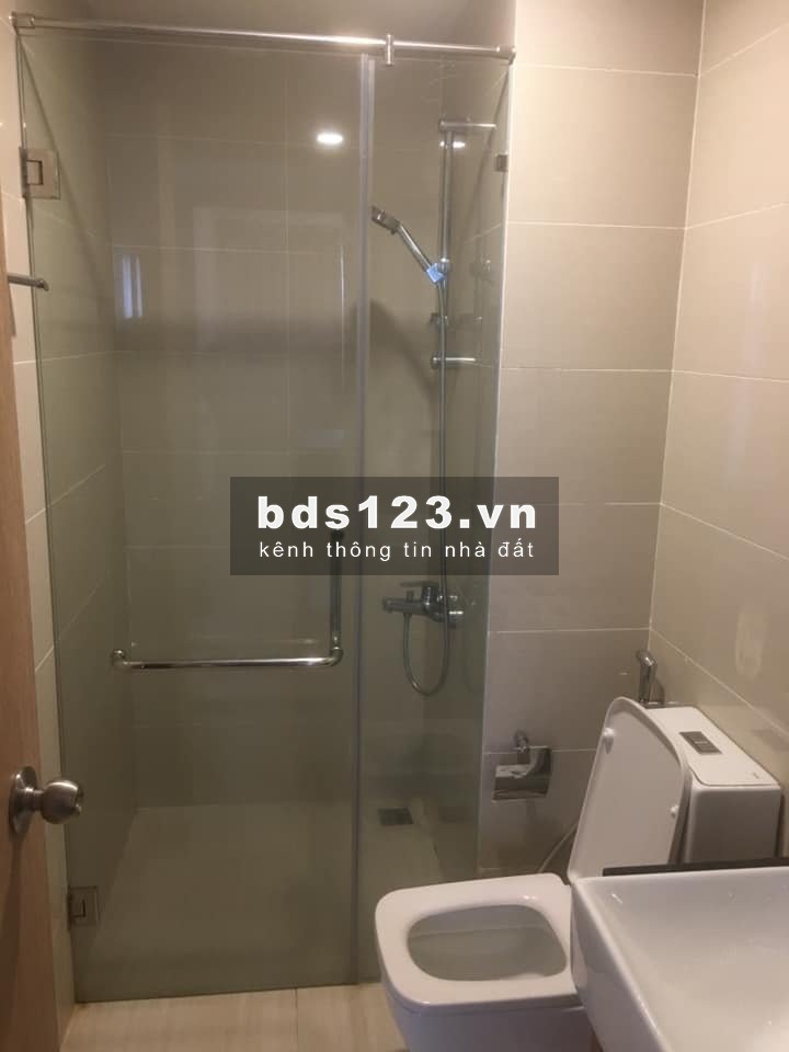 Cho thuê căn hộ 2PN 70m2 view không nắng, Novaland Golden Mansion Phú Nhuận, 14 triệu/th 0908860378