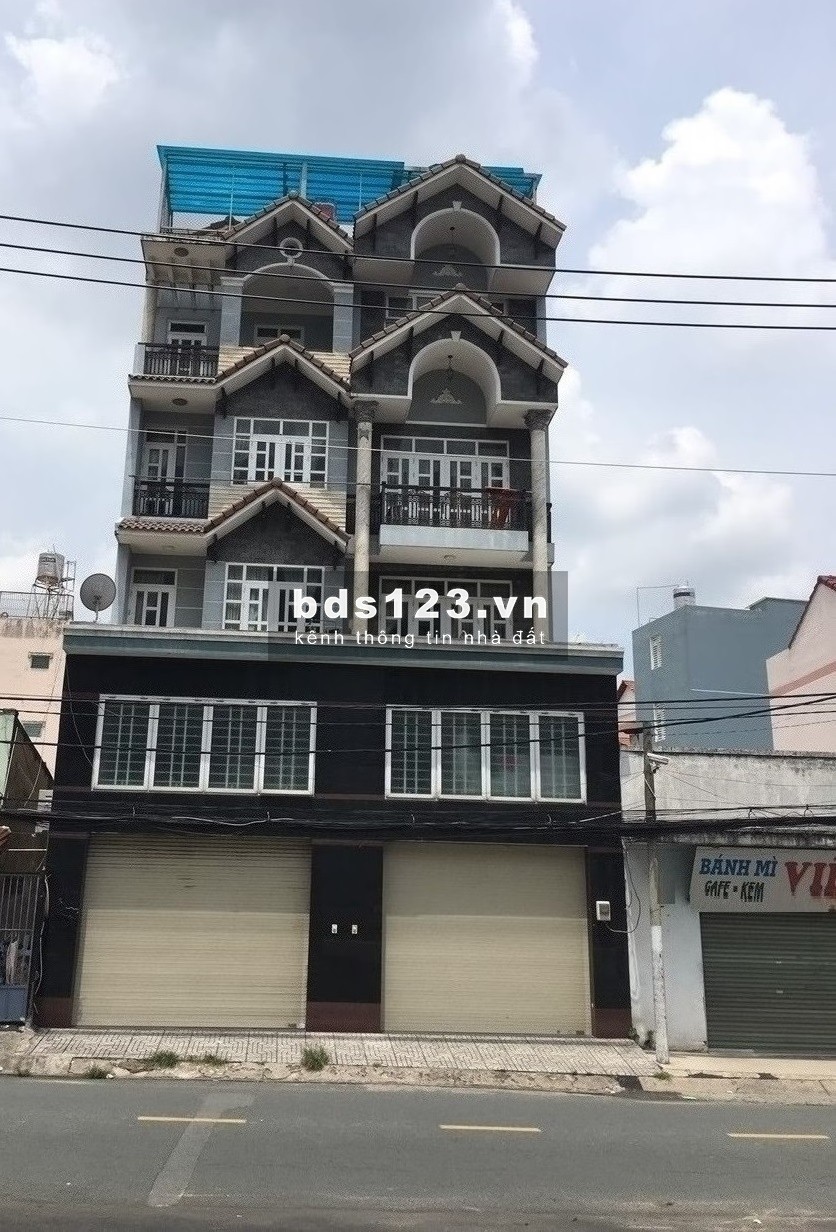 Nhà Mặt Tiền Đường Nguyễn Trọng Tuyển khu đông dân cư