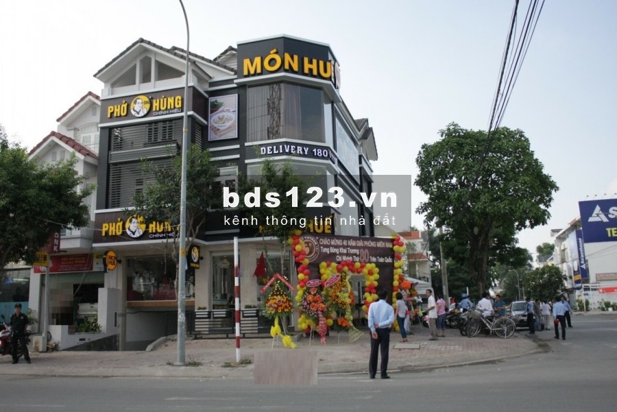 Nhà 2 Mặt Tiền Đường Đặng Văn Bi Nhà rộng thoáng mát