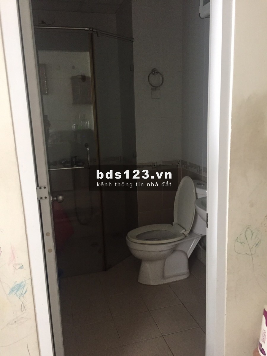 Bán gấp chung cư Kim tâm Hải Quận 12 78m 2PN 2WC Nhà thoáng mát bancon phòng khách