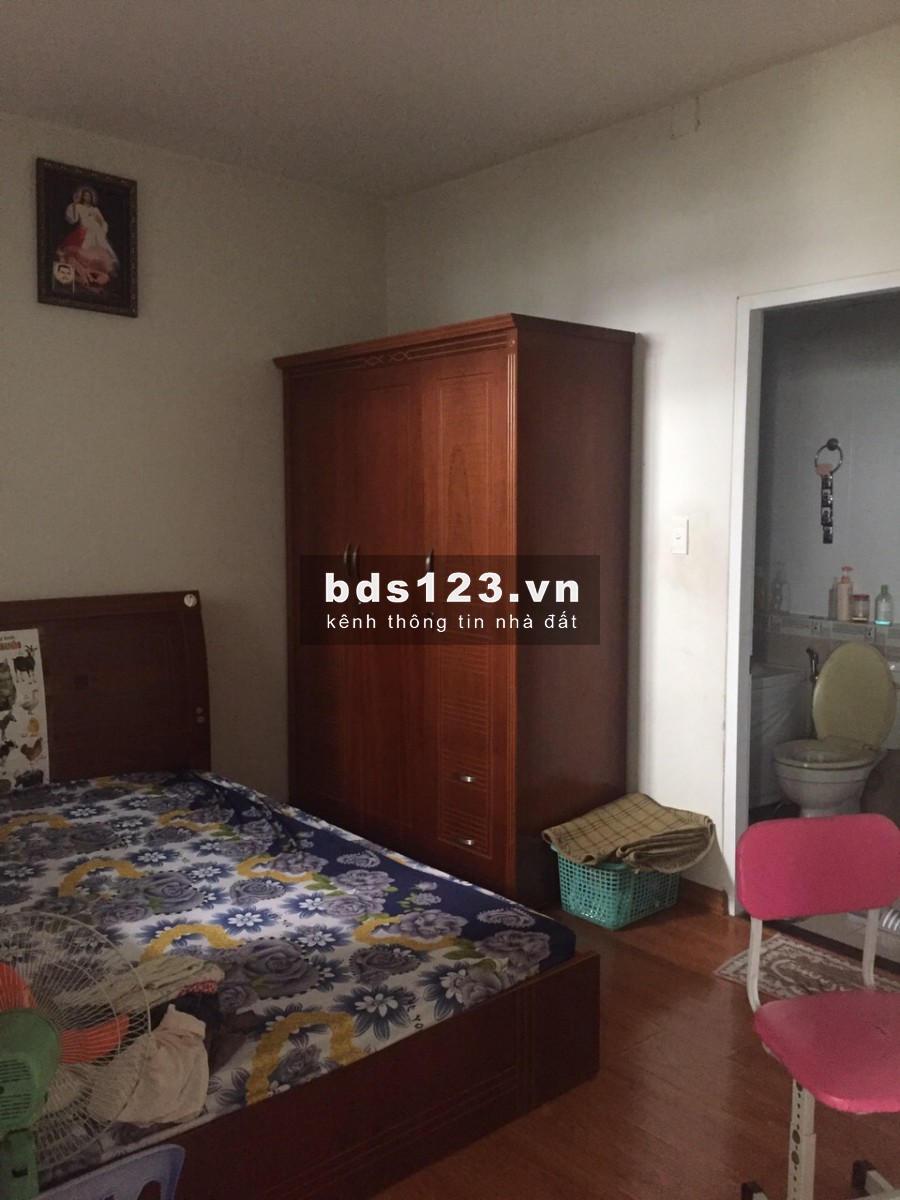 Bán gấp chung cư Kim tâm Hải Quận 12 78m 2PN 2WC Nhà thoáng mát bancon phòng khách
