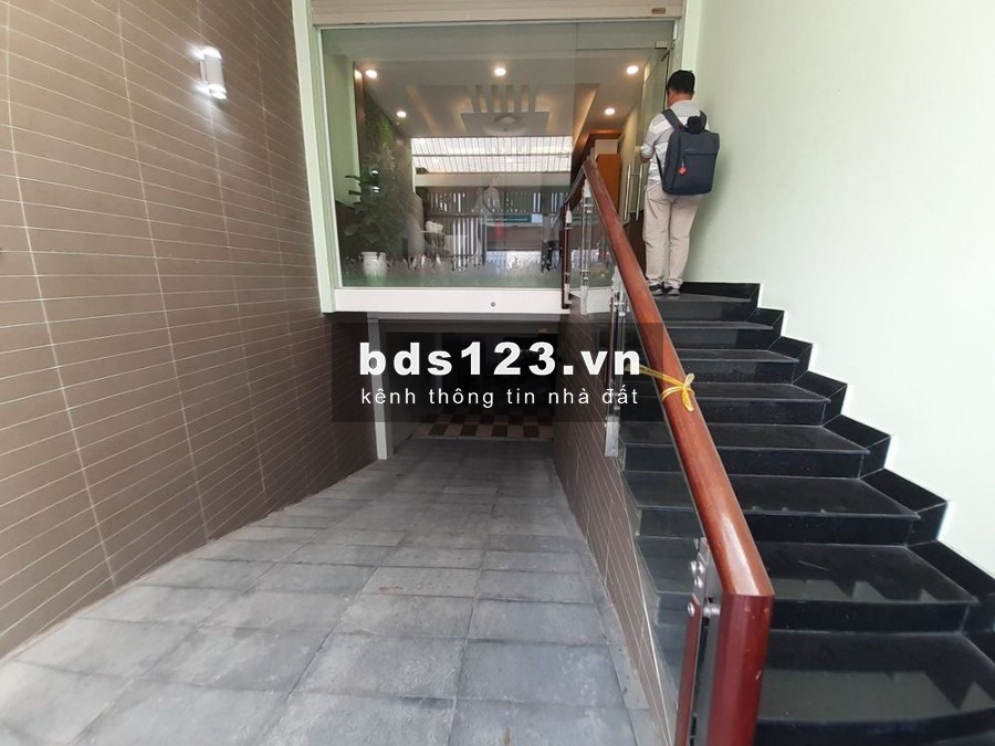 cho thuê Văn Phòng 4x20m Hầm Trệt 3 lầu An Phú-Q2 MS: 77