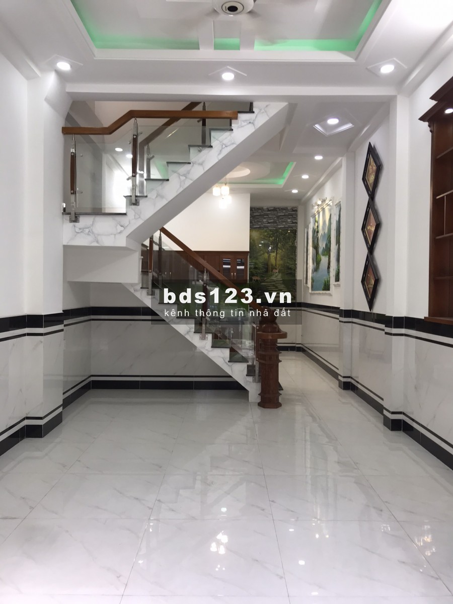 Bán nhà gấp Đường Lê Văn Khương ,quận 12, giá 4.5 tỷ
