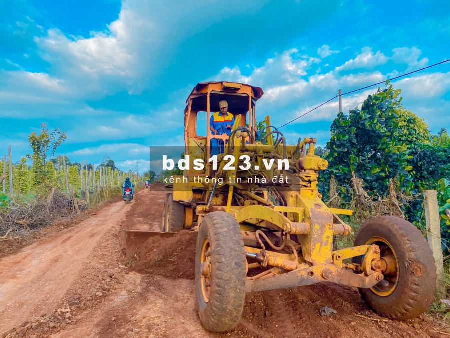 Bán nhanh mảnh đất quốc lộ 14, cạnh chợ Phú Mỹ