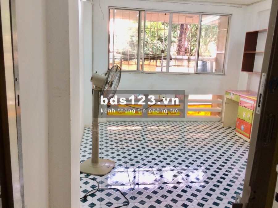Cho thuê phòng địa chỉ: số 002, Lô F, chung cư Nguyễn Trãi, đường Mạc Thiên Tích, phường 08, quận 05, TPHCM