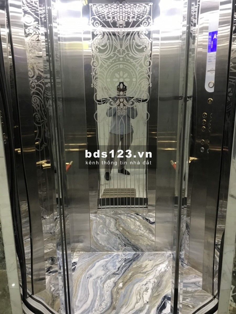 Bán nhà 8x14m, có hầm, thang máy, MT đường 204 Cao Lỗ, P4, Q8