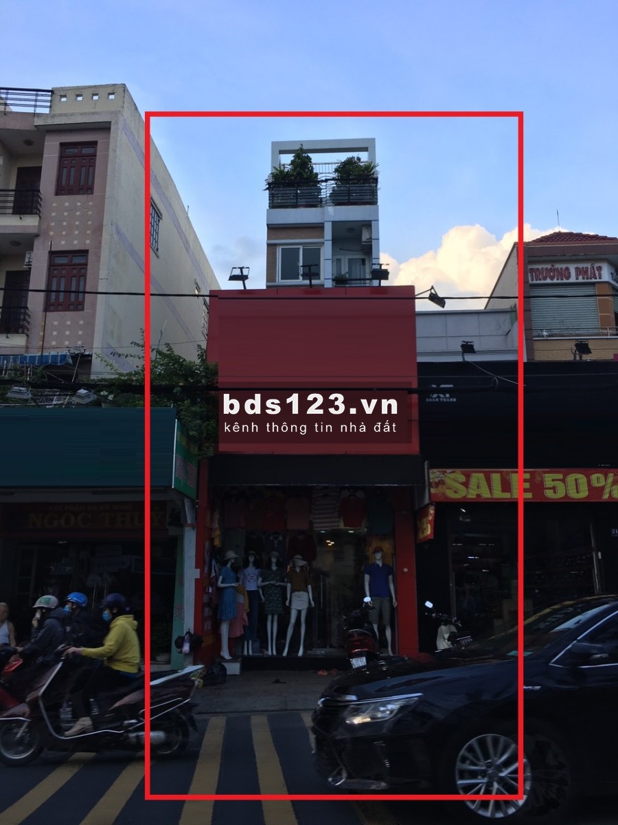 Mặt Tiền Đường Hòa Hảo, Phường 7. DT: 4 X 13 Suốt 3 lầu