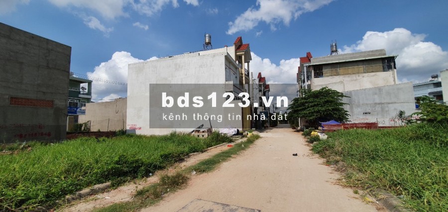 Đất đường xe hơi TX43, 5 x 16 m, sổ riêng, giá rẻ