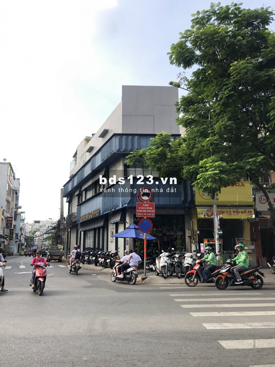2MT kd tốt Đường Số 10. DT 4 X 11. Nhà 2 Lầu. Vị trí đẹp