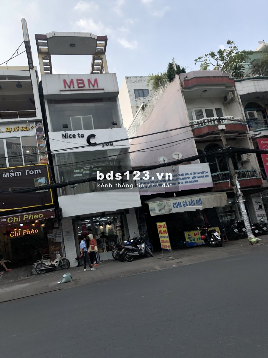 MT đ.Tô Hiến Thành. DT 4 X 20. Nhà 2 Lầu. Trống suốt