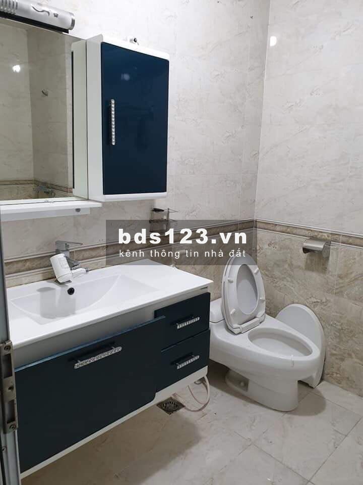 Bán Nhà Nguyễn Sơn,Long Biên,Oto Đỗ Cửa,46mX4Tầng,Chỉ 3,65Tỷ-0904454636