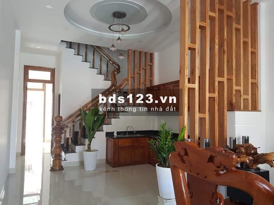 BÁN NHÀ 2 TẦNG MỚI KENG TRUNG TÂM THÀNH PHỐ - DỌN VÀO Ở NGAY. LIÊN HỆ 0702_788_074