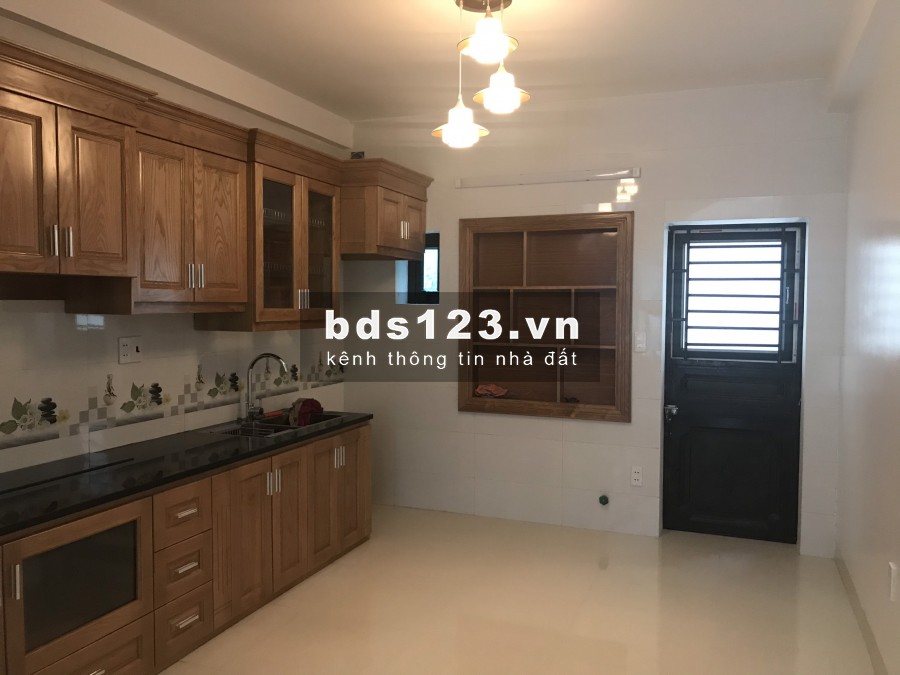 Bán nhà mặt phố Chương Dương, Hải Dương, 45.6m2, 3 tầng, gara, 2 tỷ 450 triệu