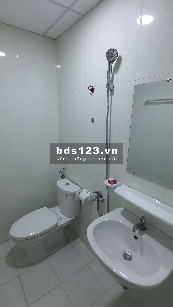 Chính chủ bán căn tầng 7 lô B giá 2,250 tỷ có sổ