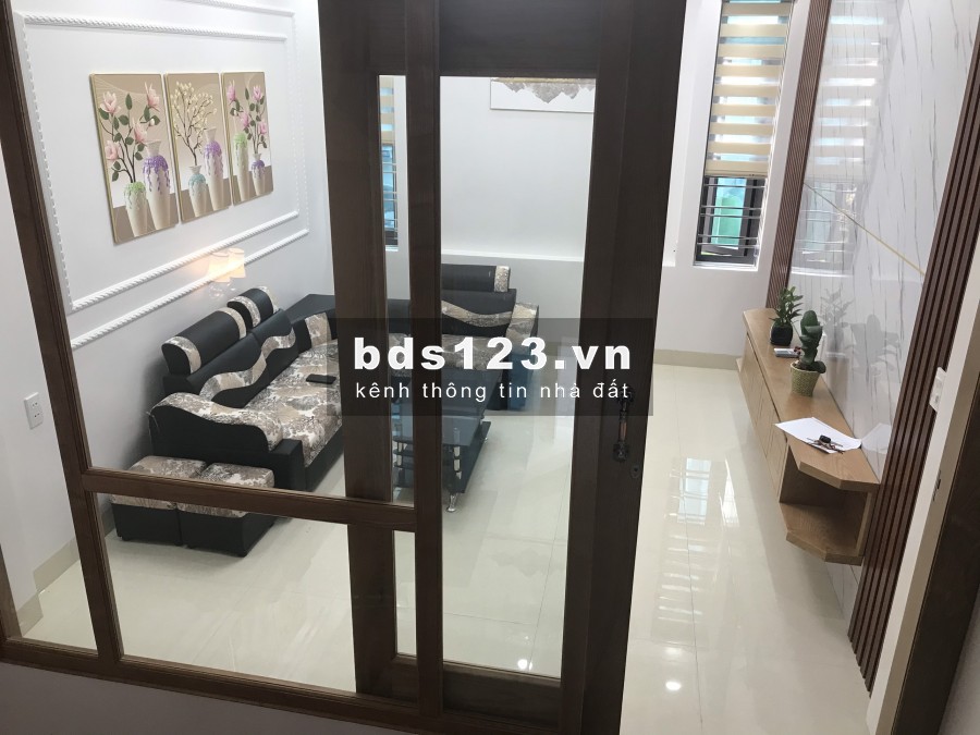 Bán nhà mặt phố Chương Dương, Hải Dương, 45.6m2, 3 tầng, gara, 2 tỷ 450 triệu