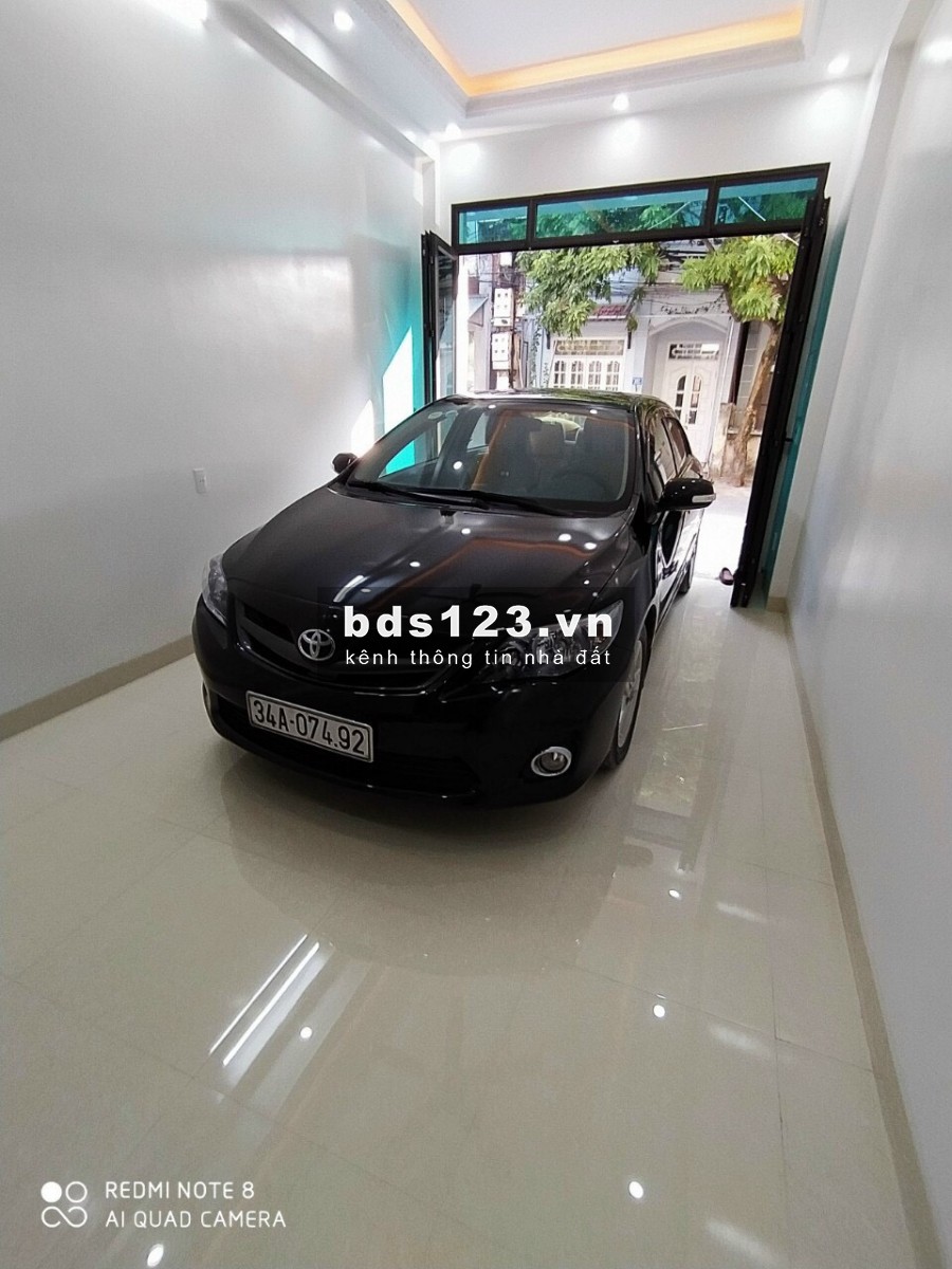Bán nhà mặt phố Chương Dương, Hải Dương, 45.6m2, 3 tầng, gara, 2 tỷ 450 triệu