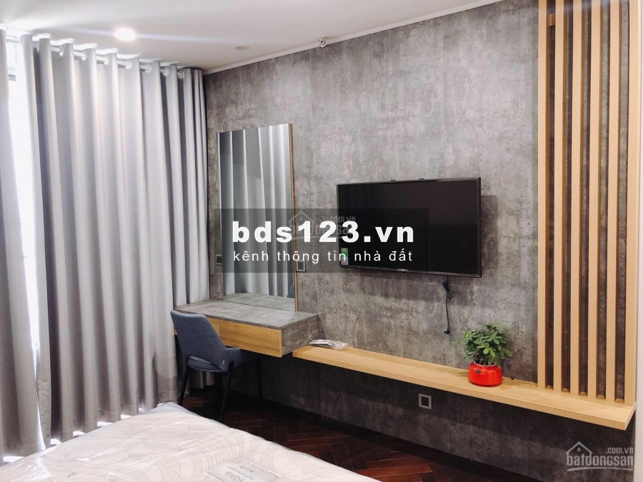Riverpark Premier cần cho thuê căn hộ rộng 123m2, 3 PN, tầng cao, giá 30 triệu/tháng, LHCC