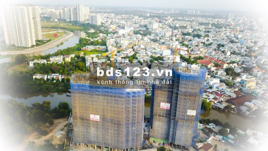 Chủ cần bán gấp căn hộ D’lusso Q.2 tầng 15, 2PN, view sông, giá gốc đã CK 2%, tặng máy lạnh 0914.538.498