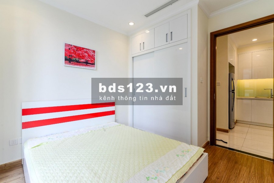CẦN TIỀN BÁN GẤP CĂN HỘ VINHOMES CENTRAL PARK 2 PN- 4,2 TỶ- 82M2- NỘI THẤT FULL