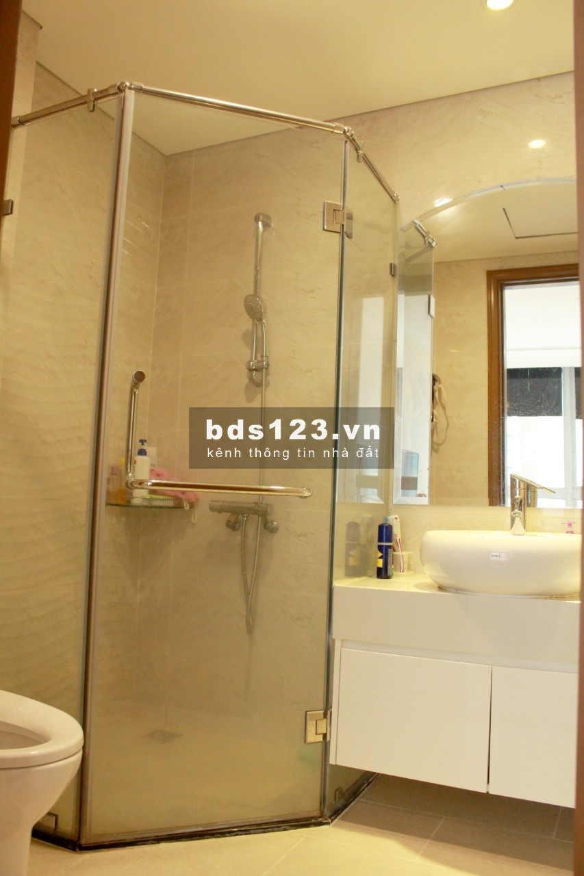 CẦN TIỀN BÁN GẤP CĂN HỘ VINHOMES CENTRAL PARK 2 PN- 4,2 TỶ- 82M2- NỘI THẤT FULL
