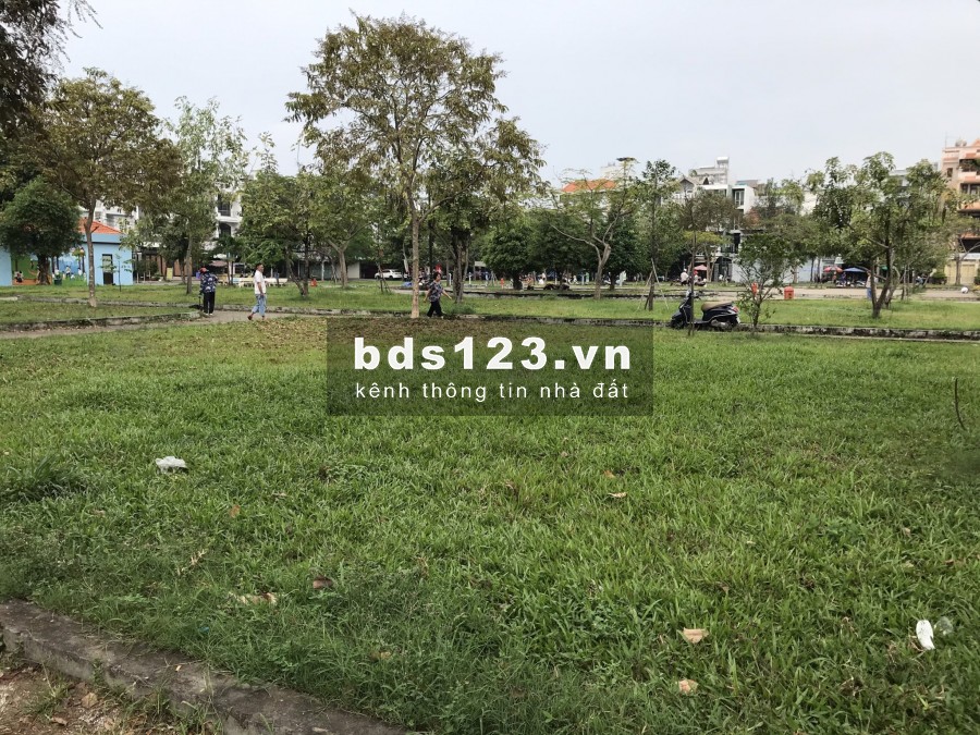 Bán nhà 2 lầu, sân thượng, mặt tiền 232 Cao Lỗ, Phường 4, Quận 8