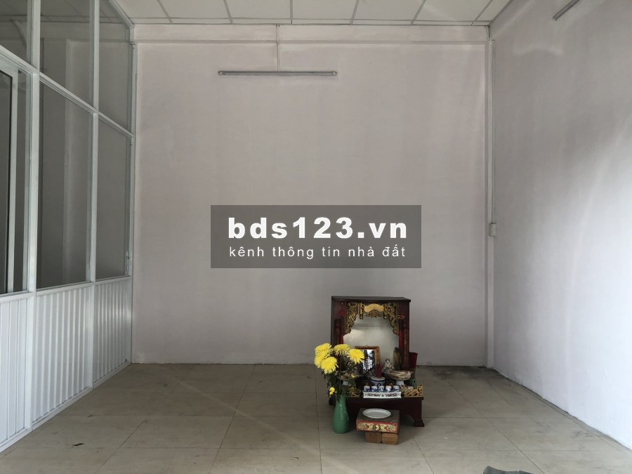 Cho thuê mặt bằng kinh doanh - văn phòng Tầng Trệt - 2 MT- QL22 - hẻm thông xe tải