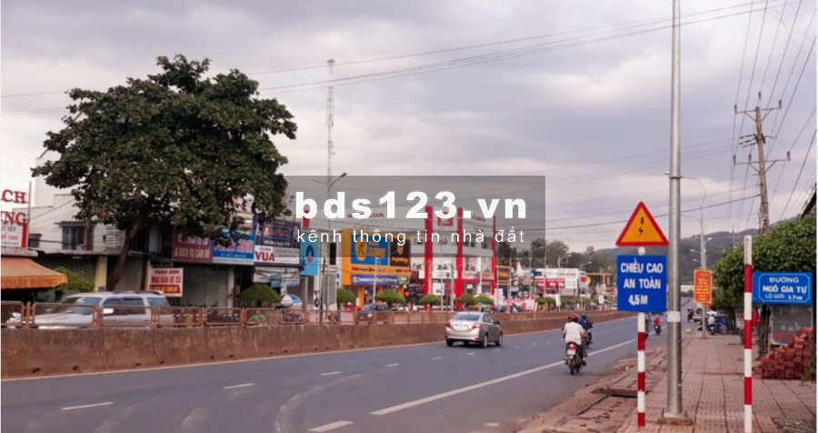Kinh doanh không nổi phải bán lỗ miếng đất 2000m2 giá 580tr , shr