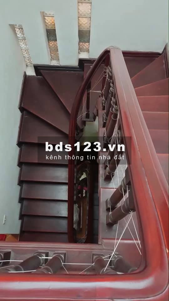 Bán Nhà Phố Bồ Đề Long Biên, Ở Ngay, ôtô đỗ cửa 47m, 4 tầng. Giá 3,85 tỷ - 0904454636
