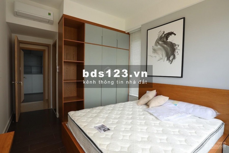 Có căn hộ trống dtsd 45m2, 1 PN, có sẵn nội thất, giá 9 triệu/tháng, cc Riverside 90, LHCC