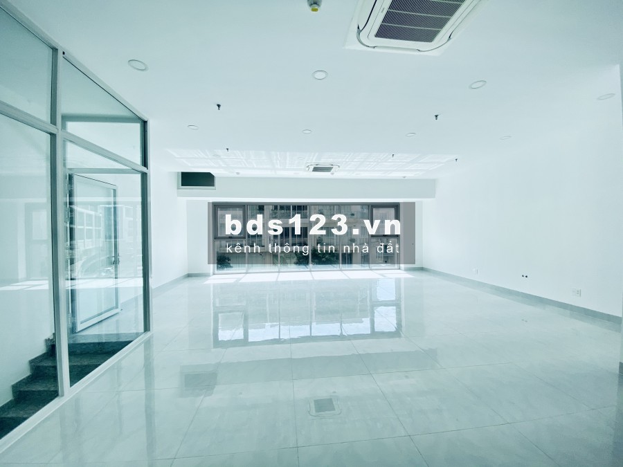 Cho thuê gấp sàn văn phòng sarina giá 23 triệu/tháng, dt 80m2