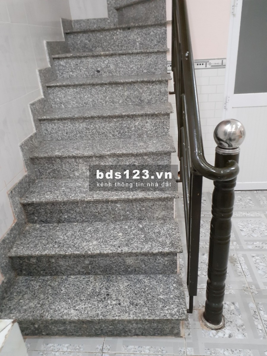 Cho thuê nhà nguyên căn 1 trệt 3 lầu Q.2