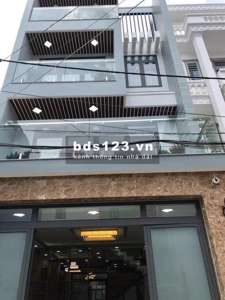 Hàng VIP 4 tầng BTCT ngang 5m Trần Quang Diệu Quận 3 chỉ 7 tỷ 8 tl (0902664082)