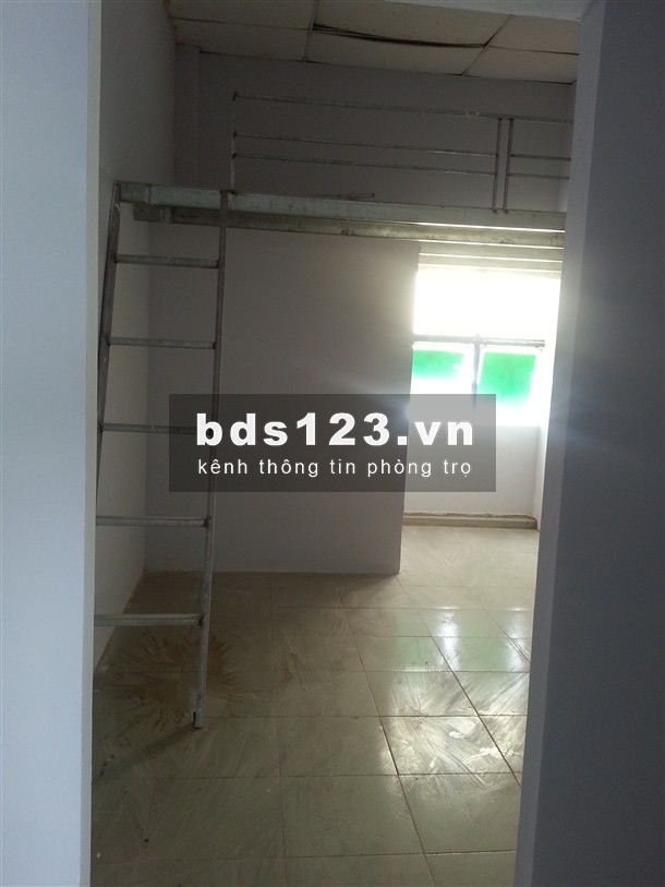 Phòng trọ 18m2, có gác, kệ bếp, gần ngã 3 Phạm Văn Chiêu_Đường 53 Gò Vấp