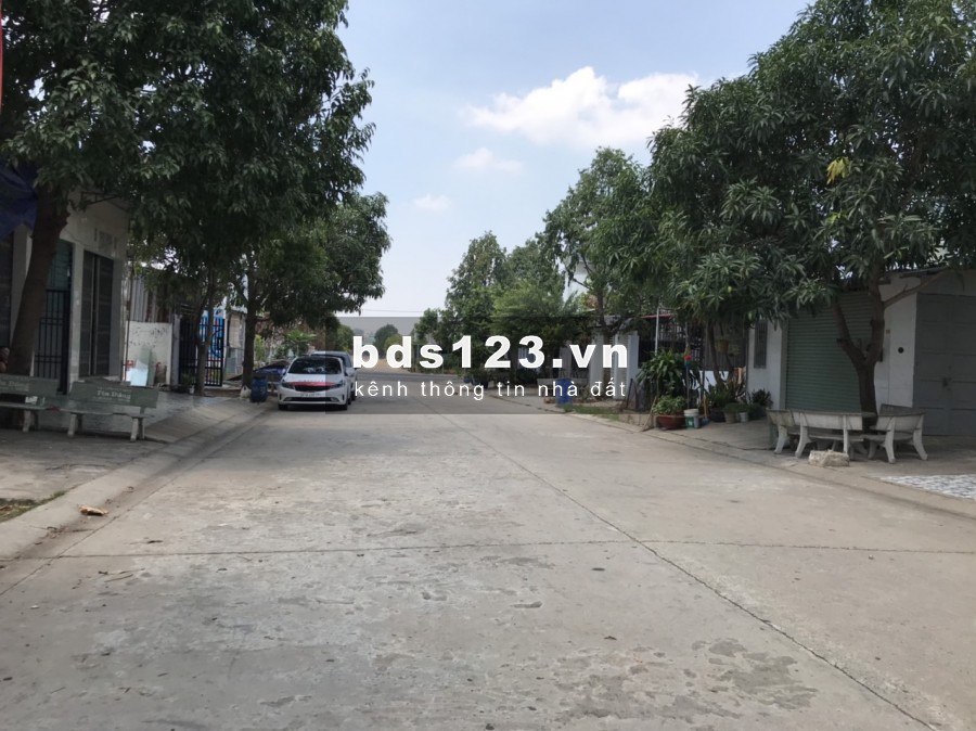 Nhượng nhà đất 600m2 trên đất có 4 dãy trọ thu nhập 32tr/tháng, vị trí thuận lợi