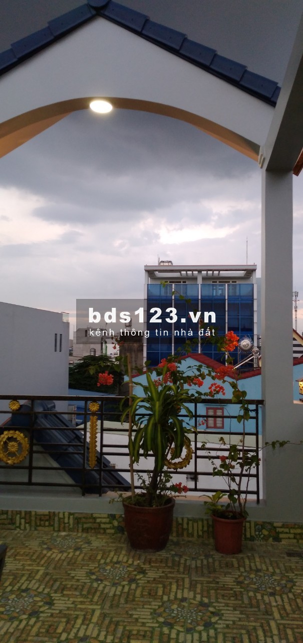 Nhà Lê Trọng Tấn, Bình Tân 4*14m nở hậu, 3 lầu, đường 7m không lộ giới, giá 3,199 tỷ