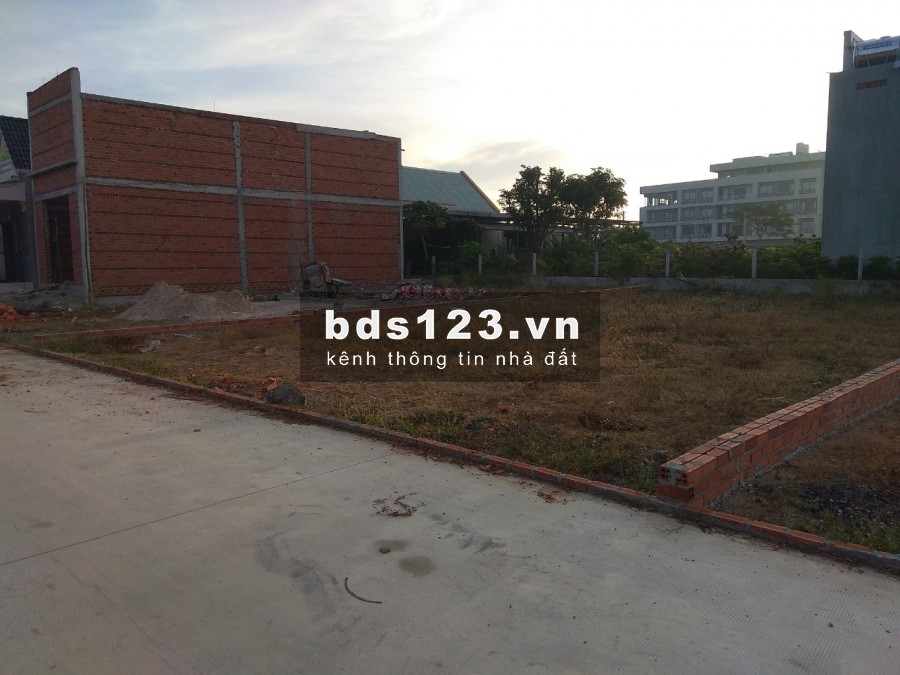 Đất Villa Biệt thự cách biển 1,5km DT 221m2, TC 100m2, SHR. Mảnh đất cho giới thượng lưu