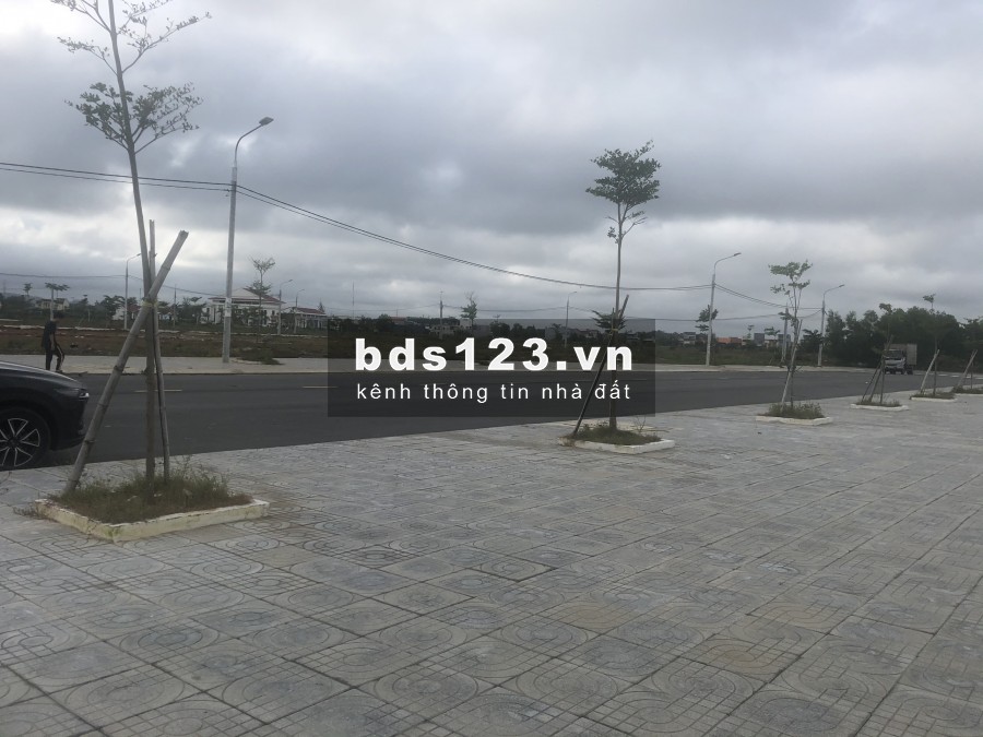 Đất nền Mặt tiền Quốc Lộ H.Núi thành Giá chỉ 100tr/lô
