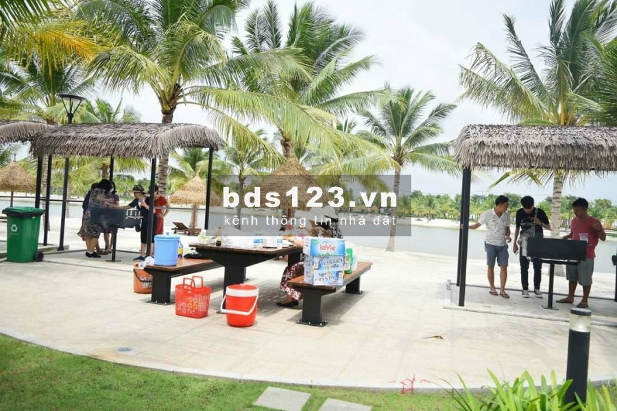 Căn hộ Vinhome Q9, 2 phòng ngủ+ 2WC 60m2 Giá 380tr