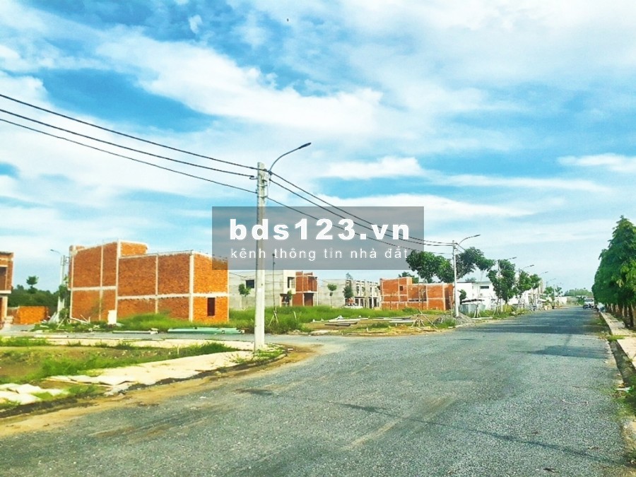 Nền ngoại giao chủ đầu tư 80M2 – Sổ hồng . Lộ giới 12M