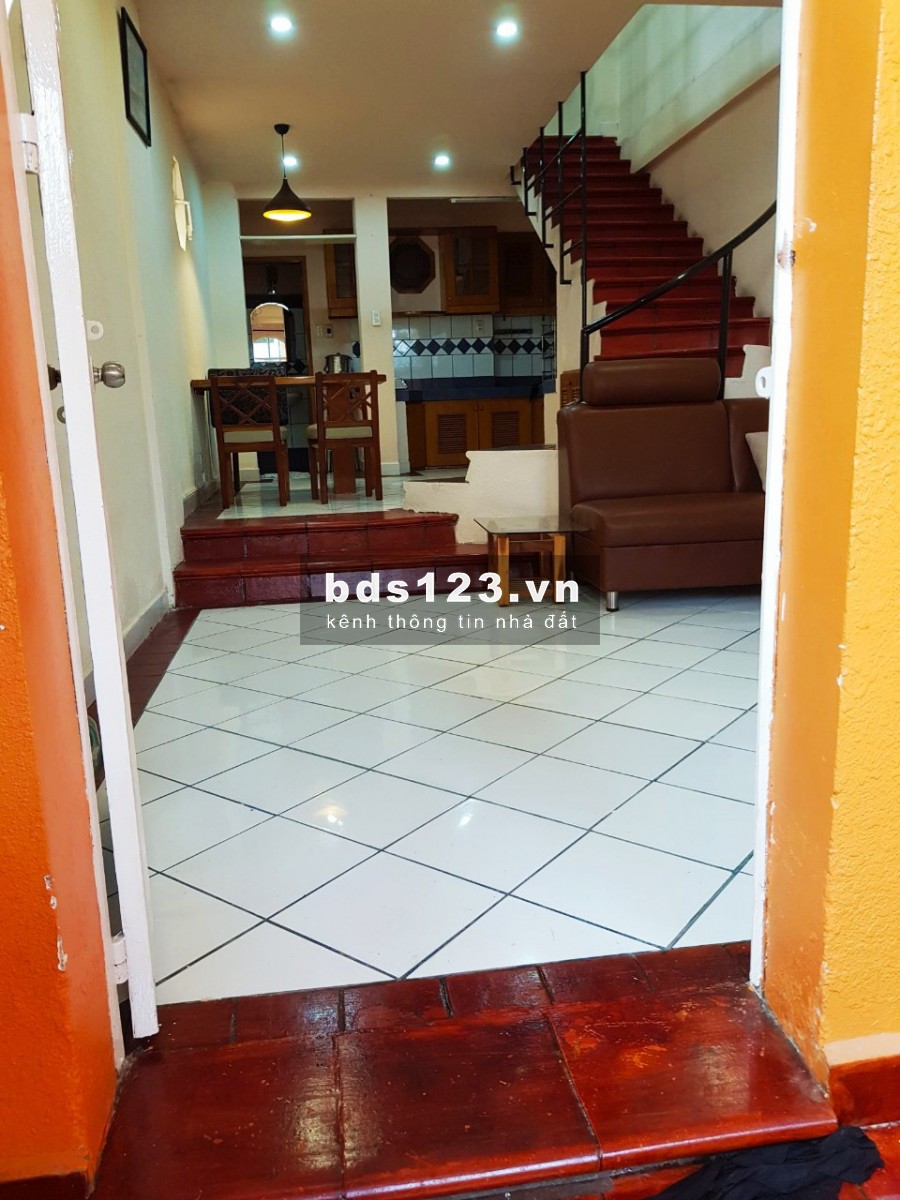 Cho thuê nhà riêng Bùi Thị Xuân, P. 1, Q. Tân Bình. Diện tích 3,7x13m, 1 trệt 1 lầu, 2 PN. Giá 13 triệu