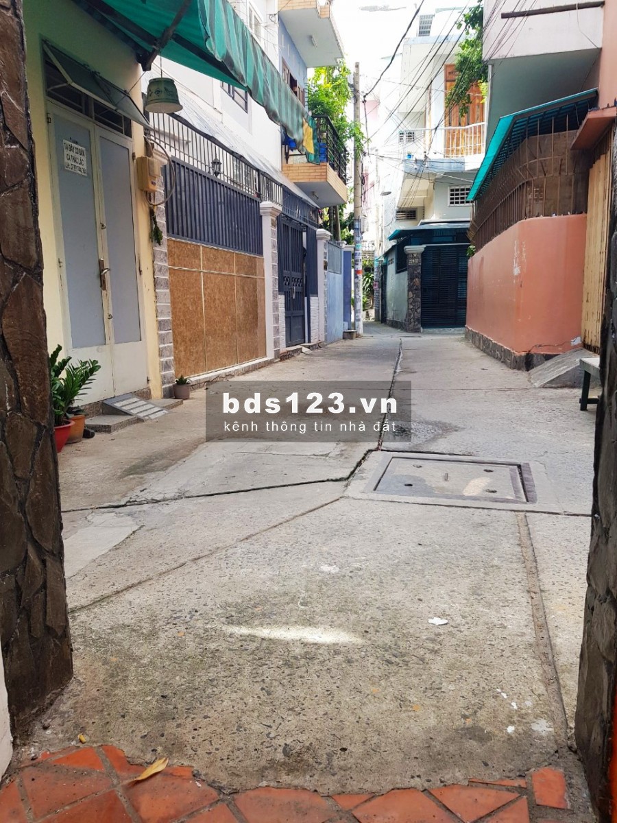 Cho thuê nhà riêng Bùi Thị Xuân, P. 1, Q. Tân Bình. Diện tích 3,7x13m, 1 trệt 1 lầu, 2 PN. Giá 13 triệu