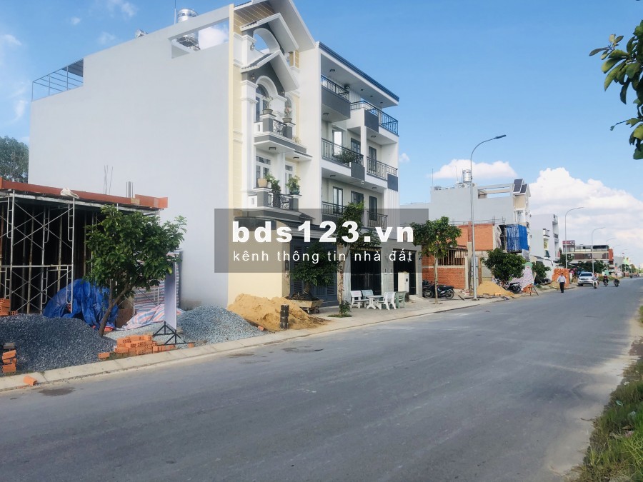 TÔI CẦN BÁN GẤP 660m2 ĐẤT THỔ CƯ LÀM KHO XÂY XƯỞNG NHÀ TRỌ. MẶT TIỀN ĐƯỜNG SỐ 7. Q BÌNH TÂN, TPHCM
