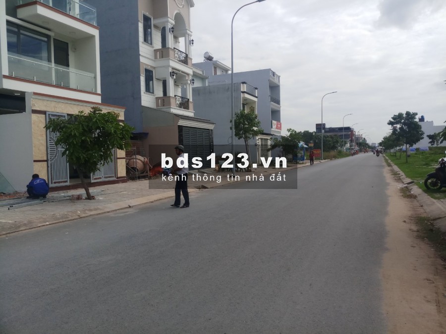 Cuối năm bán gấp 440m2 thổ cư mặt tiền Trần Văn Giàu, tiện xây kho xưởng - nhà trọ, gần KCN Ponchen