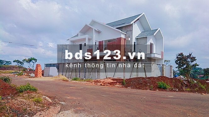 Đất sổ đỏ phía Nam Pleiku - cạnh biển hồ thứ 2 của Gia Lai