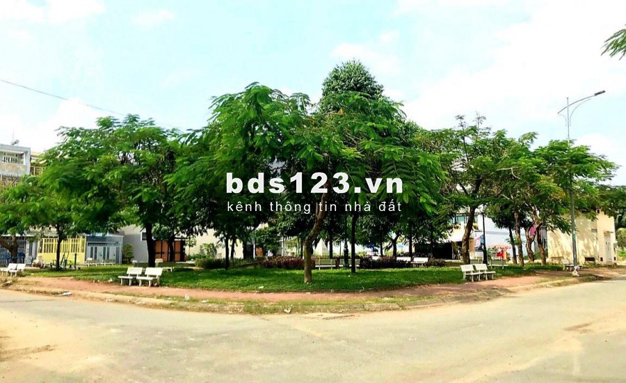 Bán đất nền biệt thự dự án bệnh viện Quận 2, đường Lê Văn Thịnh (5x21)giá 6,4 tỷ,