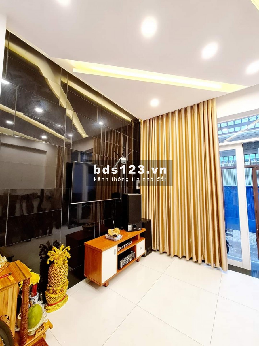 Nhà Quận 3 Đẹp và Rẻ vậy không mua tiếc cả năm, Hẻm Xe Tải, 70m2, 4 tầng, tặng nội thất cực xịn, Giá chỉ 7ty6