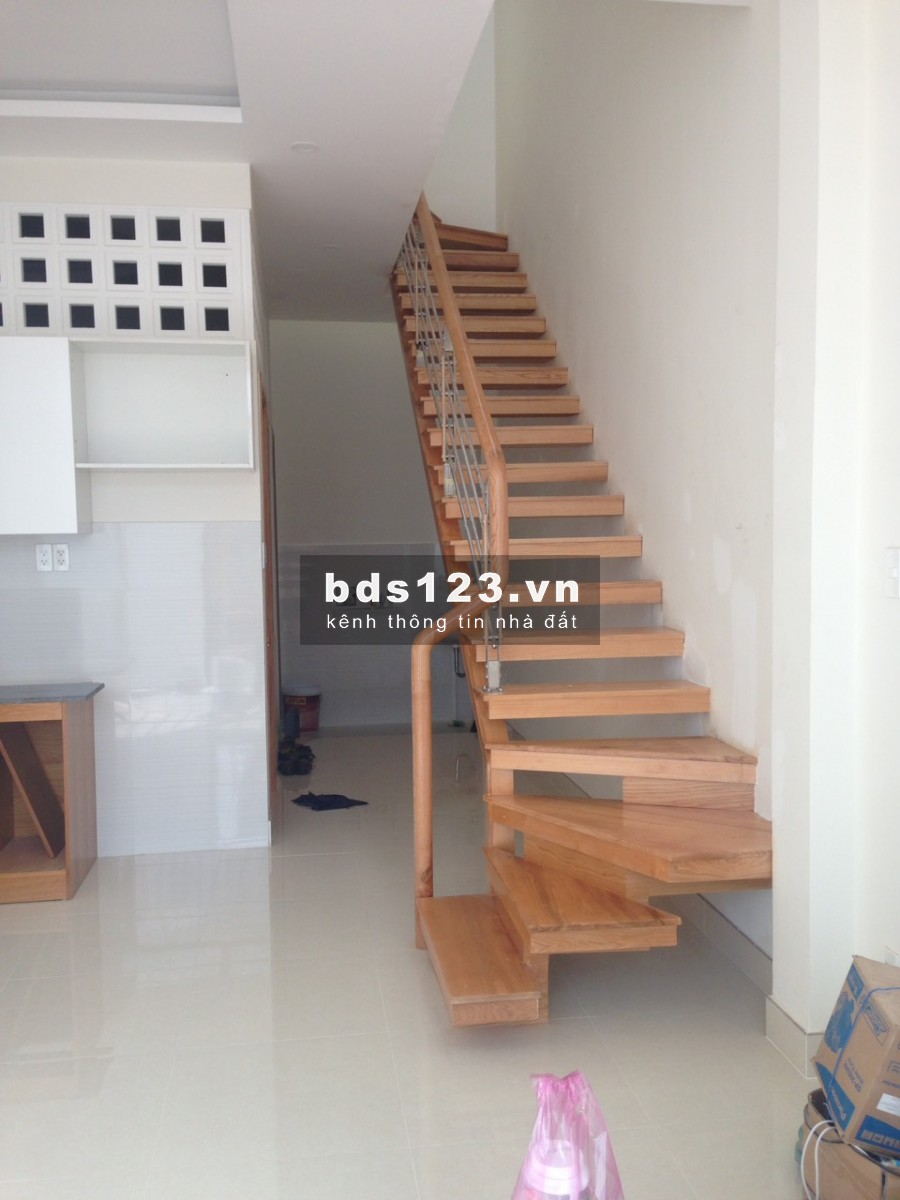 Bán gấp nhà đường số 6, Phường Linh Xuân,Thủ Đức,LH 0909428959.